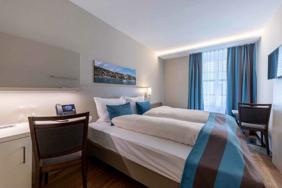 Trip-Inn-Zurich-Raumansicht-Doppelbettzimmer